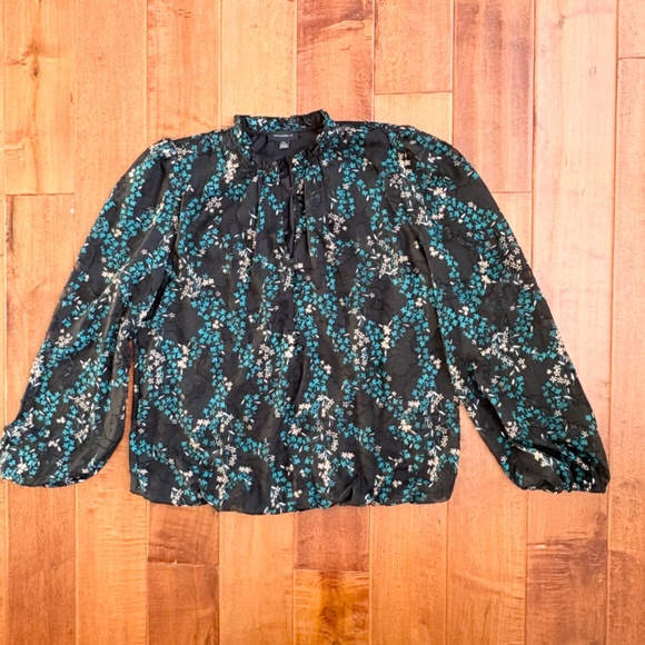Tamara H. Black Ruffle Floral Blouse Size I/9 - Picture 6 of 13